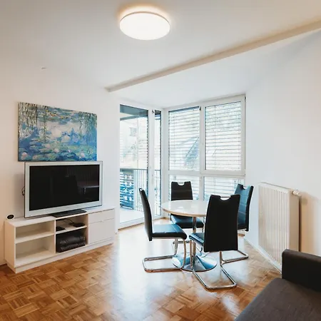 Peaceful Little Retreat, Spacious Free Garage Park Apartamento