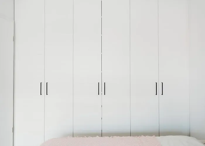 Peaceful Little Retreat, Spacious Free Garage Park Apartmán